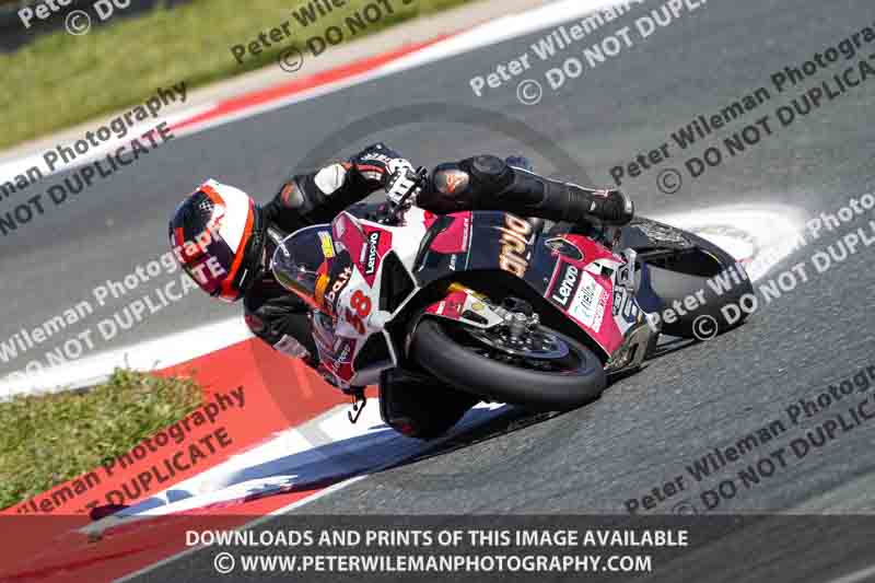 cadwell no limits trackday;cadwell park;cadwell park photographs;cadwell trackday photographs;enduro digital images;event digital images;eventdigitalimages;navarra;no limits trackdays;peter wileman photography;racing digital images;trackday digital images;trackday photos